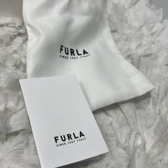 FURLA BABYLON S ZIP AROUND CC WALLET 3.5”L X 5” W - Picture 8 of 9